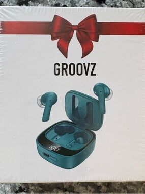 Groovz Teal True Wireless Earbuds with Charging Case. Sealed NWT